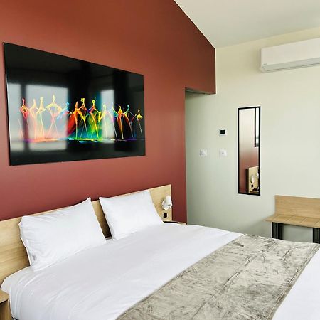 Hotel Wood Inn Bordeaux Aeroport Merignac  Ngoại thất bức ảnh