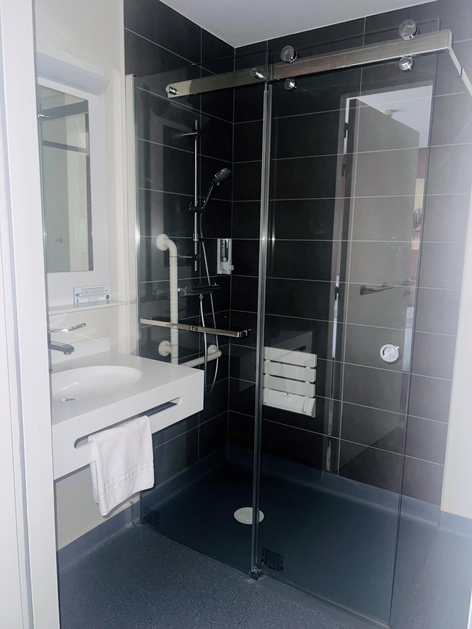Hotel Wood Inn Bordeaux Aeroport Merignac  Ngoại thất bức ảnh
